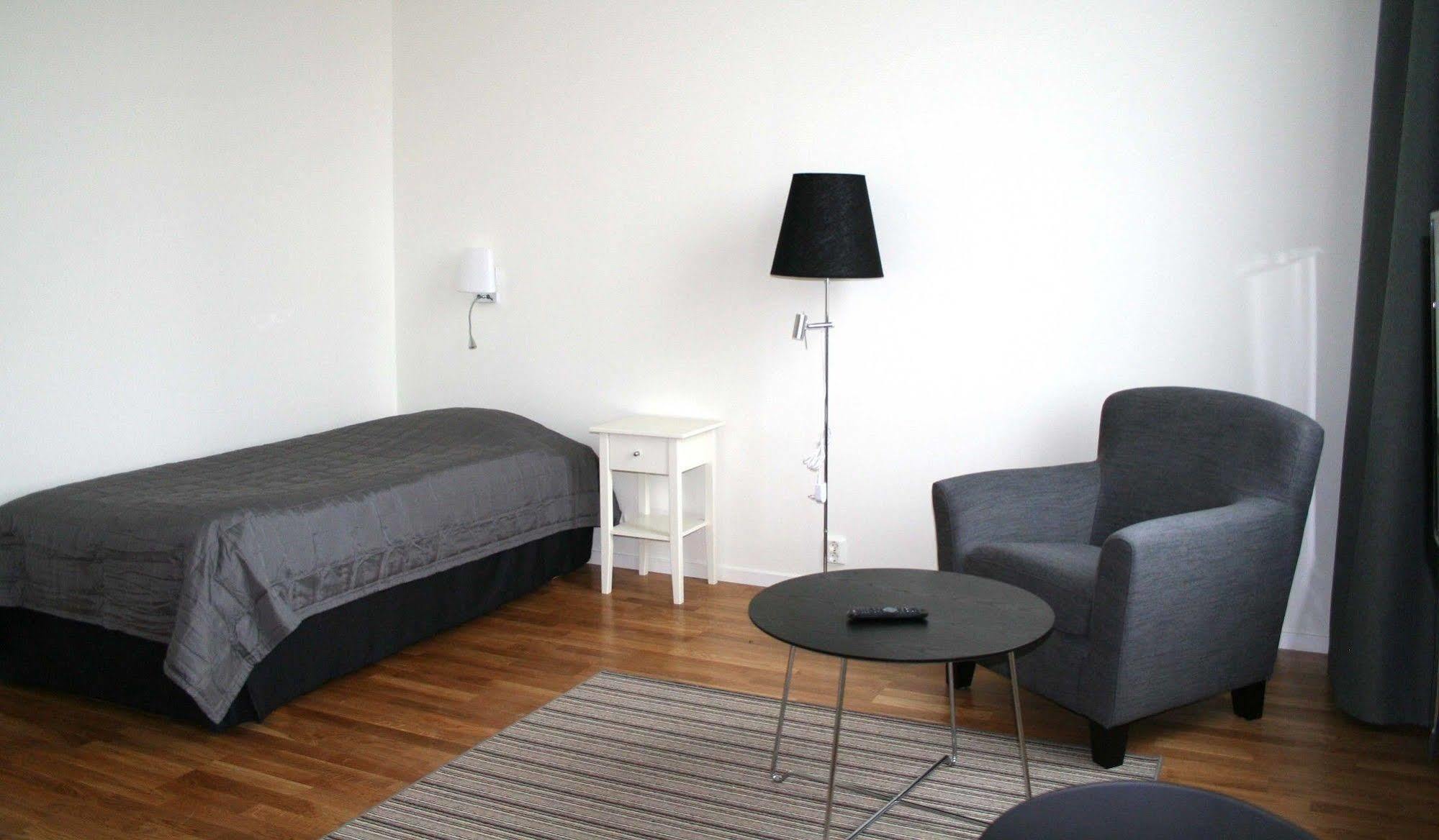 Hotel Torslanda Goteborg Esterno foto