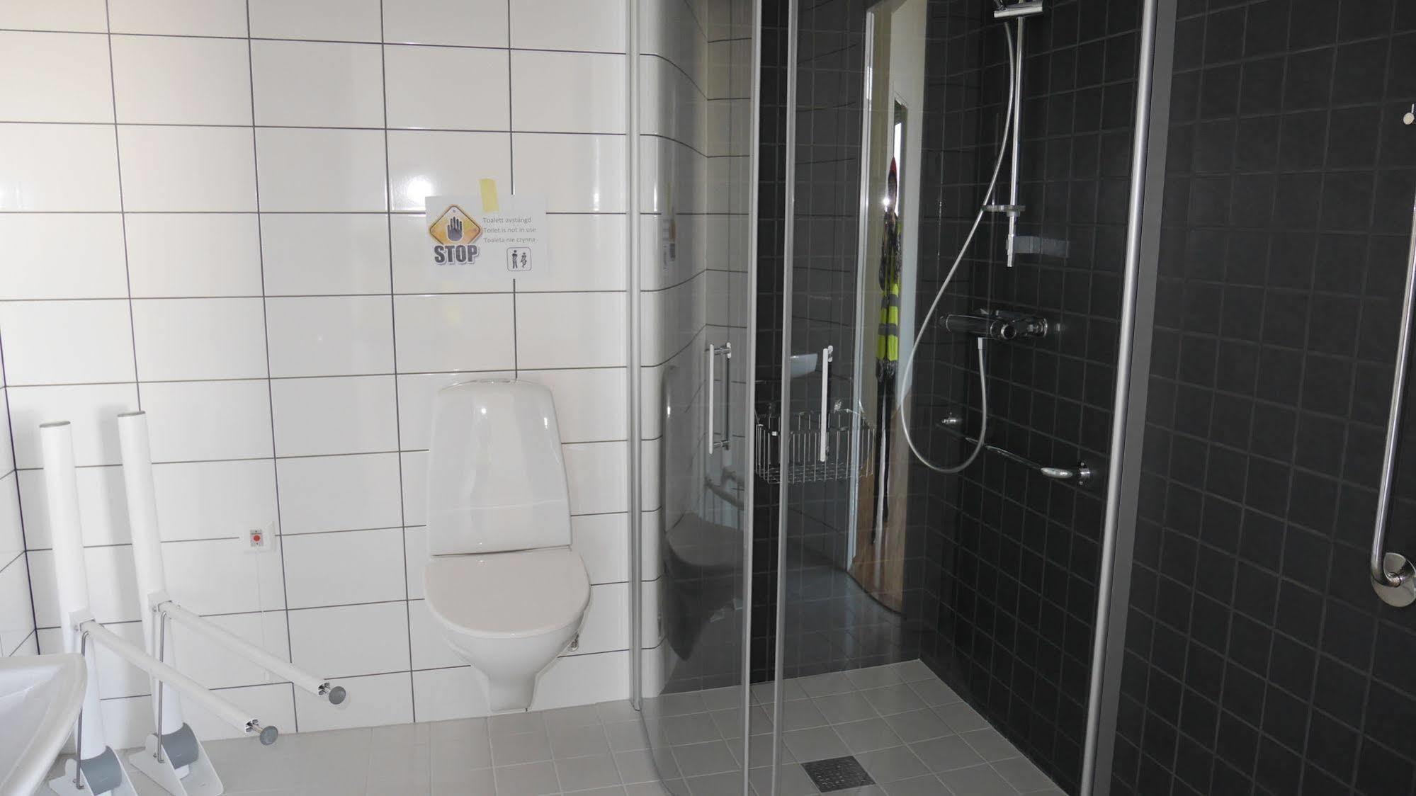 Hotel Torslanda Goteborg Esterno foto