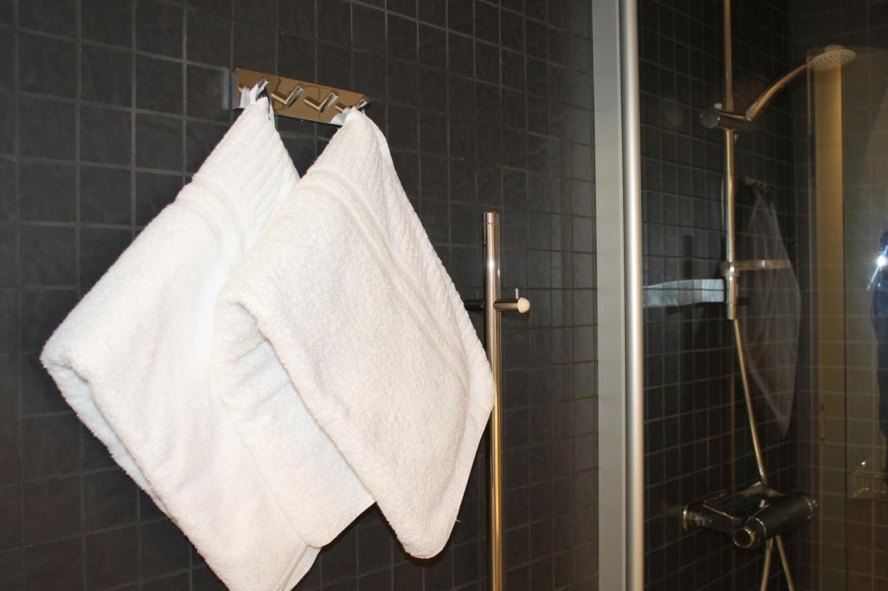 Hotel Torslanda Goteborg Esterno foto